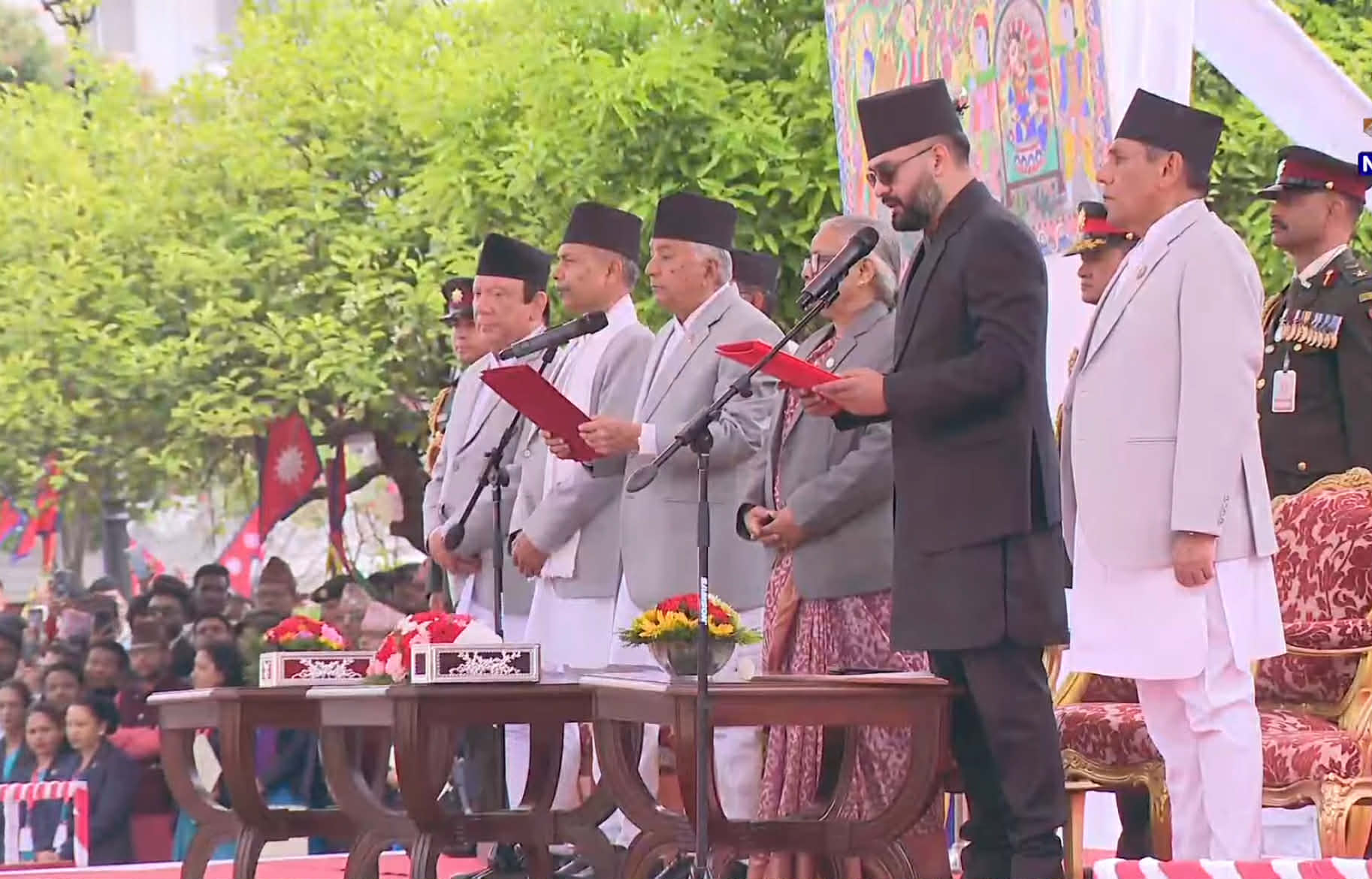 नवनियुक्त प्रधानमन्त्री बालेनले लिए शपथ