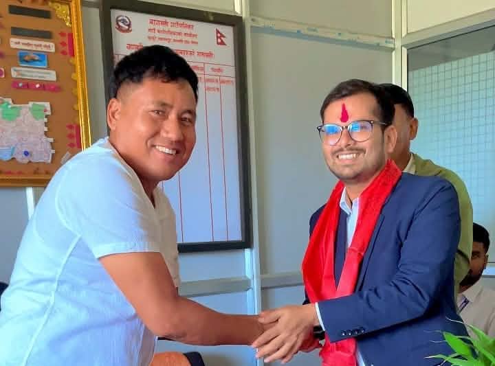 बागमती गाउँपालिकाको नयाँ प्रमुख प्रशासकीय अधिकृतमा बद्रीनाथ पोखरेल